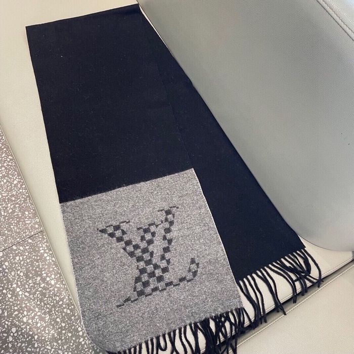 Louis Vuitton Scarf LV00025